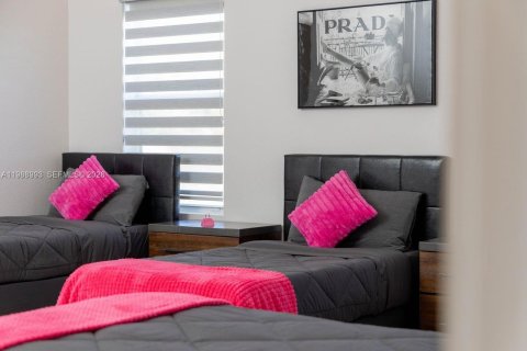 Casa en alquiler en Homestead, Florida, 5 dormitorios, 265.98 m2 № 2050931 - foto 21