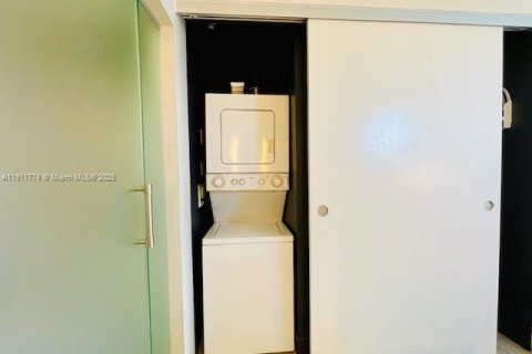 Купить кондоминиум в Форт-Лодердейл, Флорида 1 спальня, 65.87м2, № 2053634 - фото 6