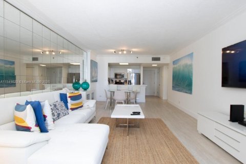 Condominio en alquiler en Miami Beach, Florida, 1 dormitorio, 78.97 m2 № 1834074 - foto 9