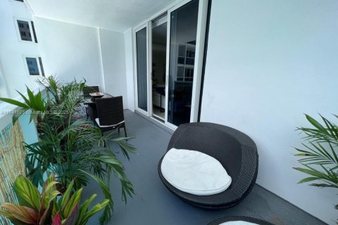 Condominio en alquiler en Miami Beach, Florida, 1 dormitorio, 78.97 m2 № 1834074 - foto 12