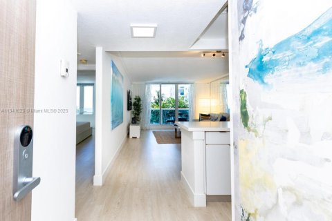 Condominio en alquiler en Miami Beach, Florida, 1 dormitorio, 78.97 m2 № 1834074 - foto 13