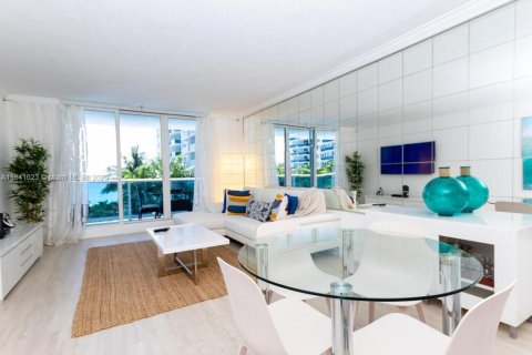 Condominio en alquiler en Miami Beach, Florida, 1 dormitorio, 78.97 m2 № 1834074 - foto 6