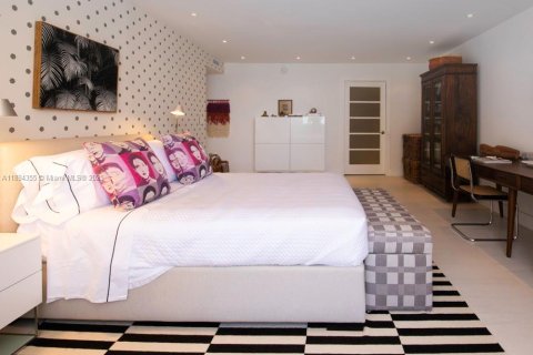 Copropriété à louer à Miami, Floride: 2 chambres, 181.16 m2 № 1948964 - photo 12