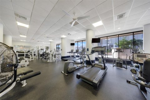 Copropriété à louer à Miami, Floride: 2 chambres, 181.16 m2 № 1948964 - photo 24