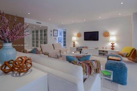 Copropriété à louer à Miami, Floride: 2 chambres, 181.16 m2 № 1948964 - photo 5