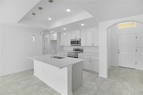 Immobilier commercial à vendre à Kissimmee, Floride: 162.21 m2 № 2437342 - photo 3