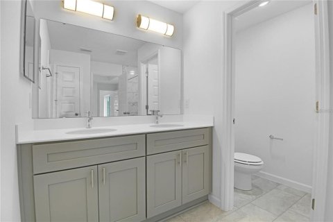 Immobilier commercial à vendre à Kissimmee, Floride: 162.21 m2 № 2437342 - photo 13