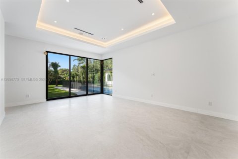 House in Pinecrest, Florida 7 bedrooms, 787.25 sq.m. № 2401275 - photo 8