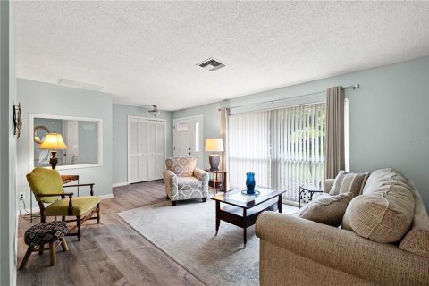 House in Homosassa, Florida 2 bedrooms, 137.68 sq.m. № 2394068 - photo 4