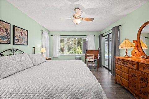 House in Homosassa, Florida 2 bedrooms, 137.68 sq.m. № 2394068 - photo 16