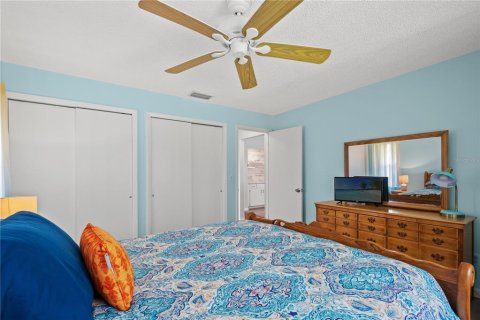 House in Homosassa, Florida 2 bedrooms, 137.68 sq.m. № 2394068 - photo 25