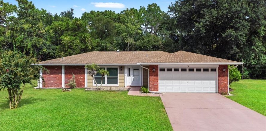 House in Homosassa, Florida 2 bedrooms, 137.68 sq.m. № 2394068