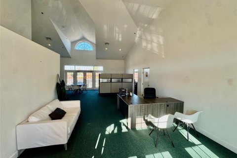 Commercial property in Anna Maria, Florida 114.73 sq.m. № 2197422 - photo 2