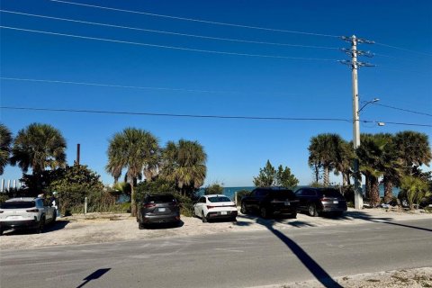 Commercial property in Anna Maria, Florida 114.73 sq.m. № 2197422 - photo 16