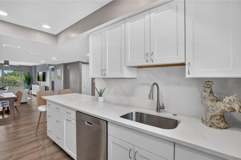 Copropriété à vendre à South Pasadena, Floride: 2 chambres, 98.01 m2 № 2373577 - photo 9