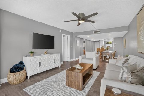 Copropriété à vendre à South Pasadena, Floride: 2 chambres, 98.01 m2 № 2373577 - photo 7