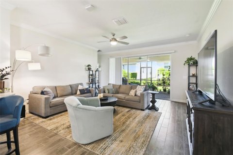 House in Winter Haven, Florida 4 bedrooms, 213.86 sq.m. № 1718378 - photo 12