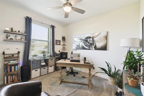 House in Winter Haven, Florida 4 bedrooms, 213.86 sq.m. № 1718378 - photo 24