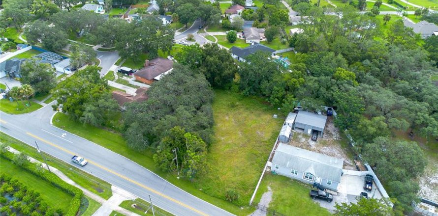 Land in Orlando, Florida № 1877072