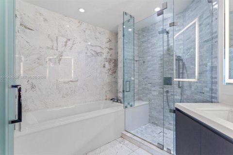 Снять в аренду кондоминиум в Майами, Флорида 1 спальня, 110.09м2, № 2050817 - фото 30