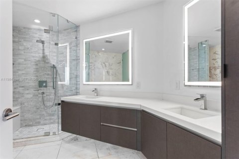 Снять в аренду кондоминиум в Майами, Флорида 1 спальня, 110.09м2, № 2050817 - фото 29