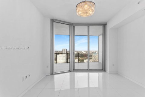 Снять в аренду кондоминиум в Майами, Флорида 1 спальня, 110.09м2, № 2050817 - фото 25