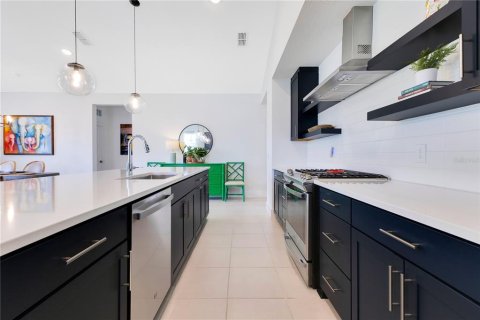 Casa en venta en Apopka, Florida, 3 dormitorios, 206.15 m2 № 1780278 - foto 10