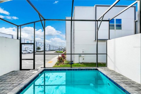 Townhouse in Davenport, Florida 5 bedrooms, 190.26 sq.m. № 2212246 - photo 27