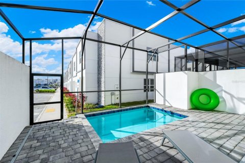 Townhouse in Davenport, Florida 5 bedrooms, 190.26 sq.m. № 2212246 - photo 26