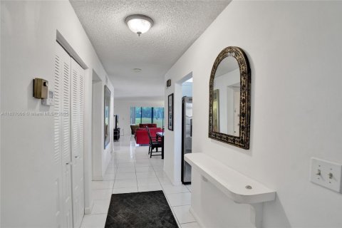 Condo in Boca Raton, Florida, 2 bedrooms  № 1797509 - photo 4