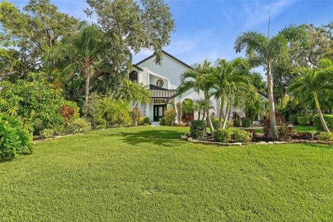 House in Sarasota, Florida 3 bedrooms, 256.6 sq.m. № 2136249 - photo 3