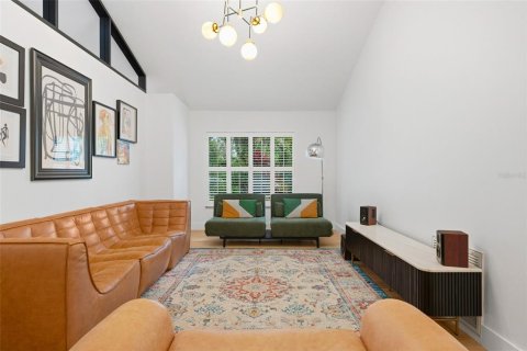 House in Sarasota, Florida 3 bedrooms, 256.6 sq.m. № 2136249 - photo 8