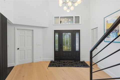 House in Sarasota, Florida 3 bedrooms, 256.6 sq.m. № 2136249 - photo 5