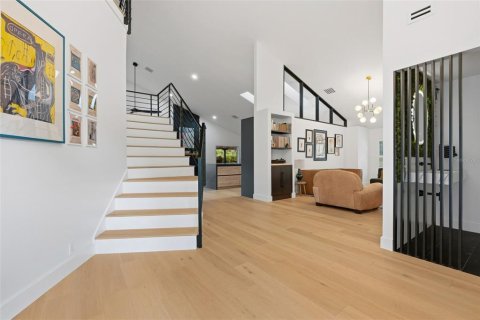 House in Sarasota, Florida 3 bedrooms, 256.6 sq.m. № 2136249 - photo 6