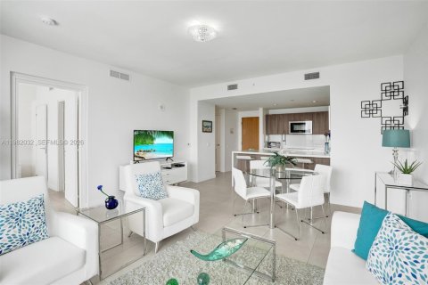 Condo in Fort Lauderdale, Florida, 1 bedroom  № 2043216 - photo 14