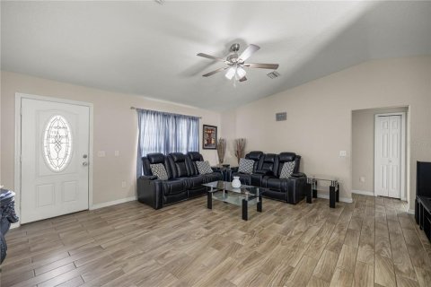 House in Ocala, Florida 3 bedrooms, 126.35 sq.m. № 1808592 - photo 3