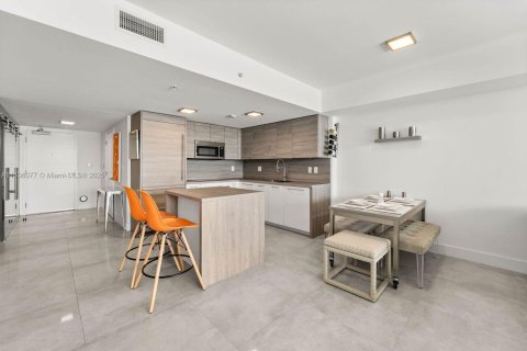 Condo in Sunny Isles Beach, Florida, 1 bedroom  № 1819896 - photo 4