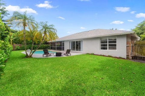 House in Wellington, Florida 3 bedrooms, 173.17 sq.m. № 2187107 - photo 2
