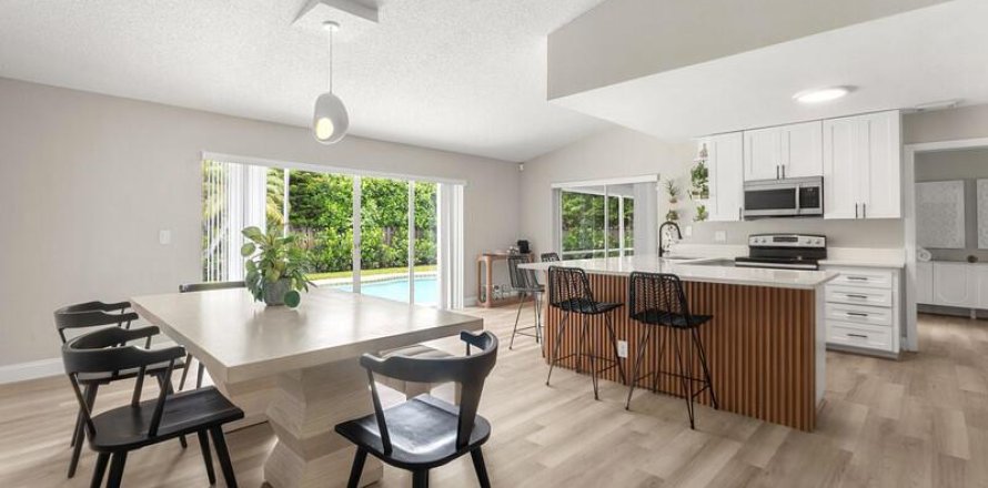 House in Wellington, Florida 3 bedrooms, 173.17 sq.m. № 2187107