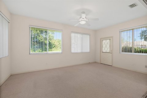 Villa ou maison à vendre à Palm Coast, Floride: 3 chambres, 239.78 m2 № 2423966 - photo 11