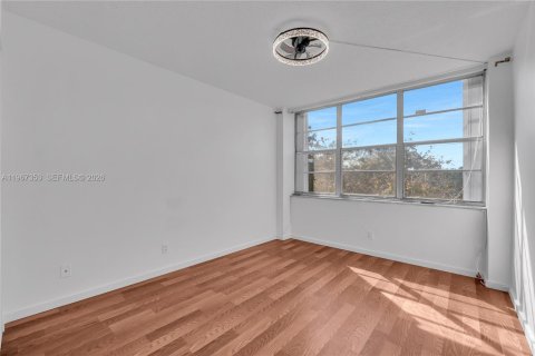 Condominio en venta en Hollywood, Florida, 2 dormitorios, 96.62 m2 № 2029273 - foto 8