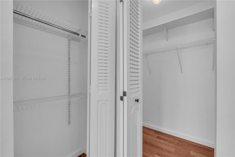 Condominio en venta en Hollywood, Florida, 2 dormitorios, 96.62 m2 № 2029273 - foto 14