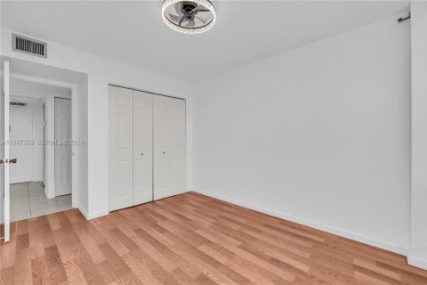 Condominio en venta en Hollywood, Florida, 2 dormitorios, 96.62 m2 № 2029273 - foto 9