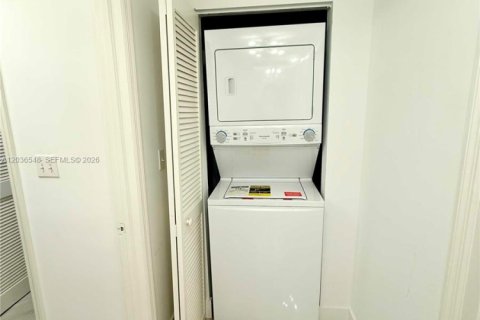 Copropriété à louer à Miami, Floride: 1 chambre, 56.67 m2 № 2085701 - photo 12