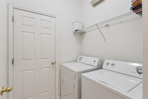 Villa ou maison à vendre à Davenport, Floride: 4 chambres, 177.44 m2 № 2302210 - photo 25