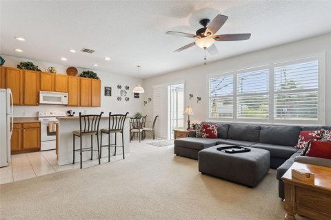 Villa ou maison à vendre à Davenport, Floride: 4 chambres, 177.44 m2 № 2302210 - photo 8