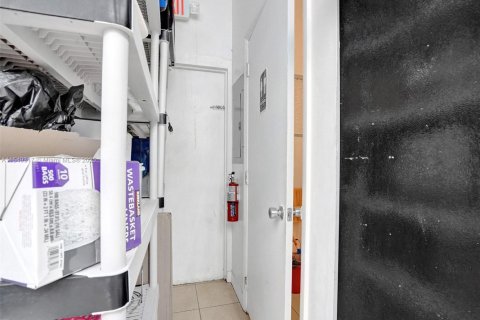 Купить коммерческую недвижимость в Майами, Флорида № 2034701 - фото 26