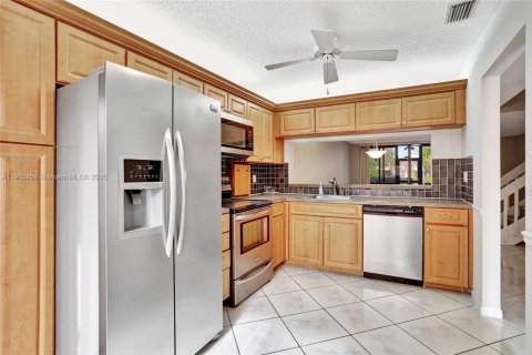 Touwnhouse à louer à Coconut Creek, Floride: 2 chambres, 115.57 m2 № 2016281 - photo 8