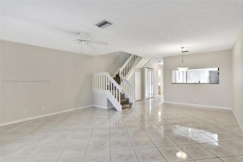 Touwnhouse à louer à Coconut Creek, Floride: 2 chambres, 115.57 m2 № 2016281 - photo 11