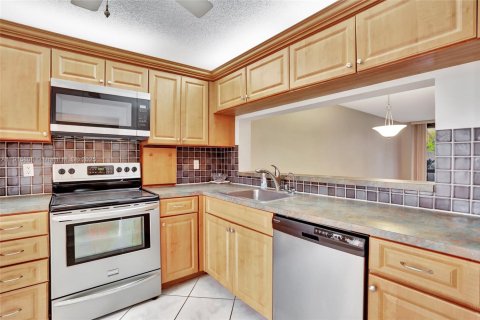 Touwnhouse à louer à Coconut Creek, Floride: 2 chambres, 115.57 m2 № 2016281 - photo 5